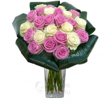 Bouquet of mixed pink and white roses + greenery - Mixed pink, white roses, greenery