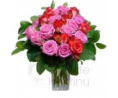 Bouquet of mixed pink and streaked roses + greenery