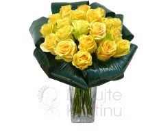 Желтые розы Букет + зеленый