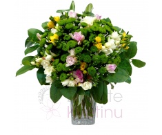 Mixed bouquet fresias and santinies + greenery